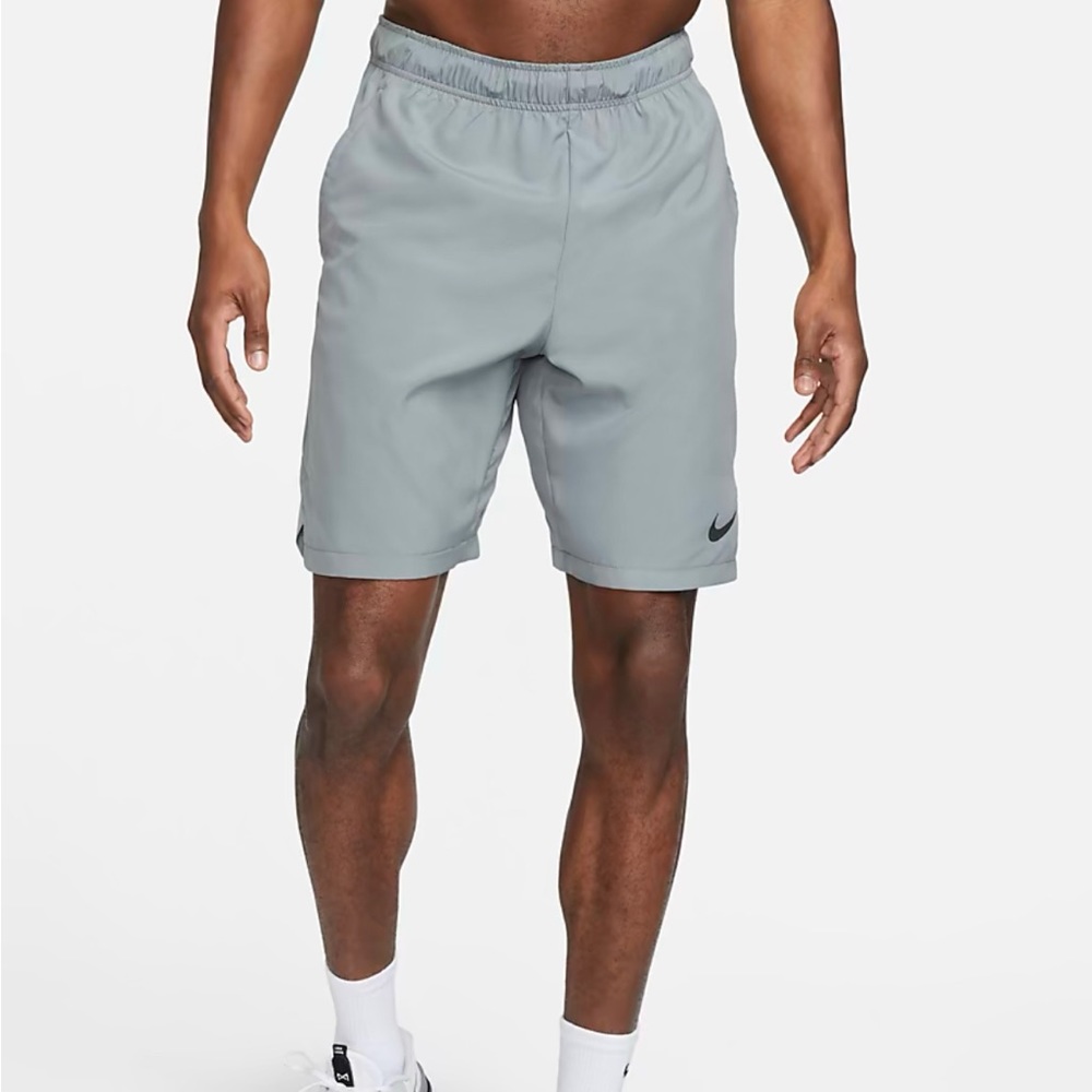 Nike Dri-Fit Woven Shorts 9” inseam Size S